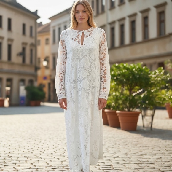 Johnny Was Dresses & Skirts - NWT Johnny Was - Garden White Lace Maxi Dress with Keyhole Neckline - Size M